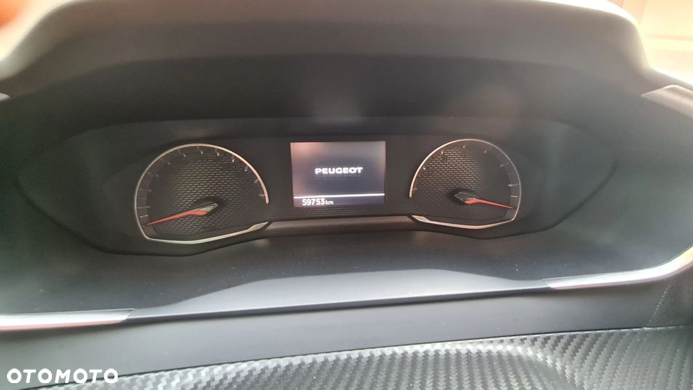 Peugeot 208 1.2 PureTech Active Pack S&S - 23