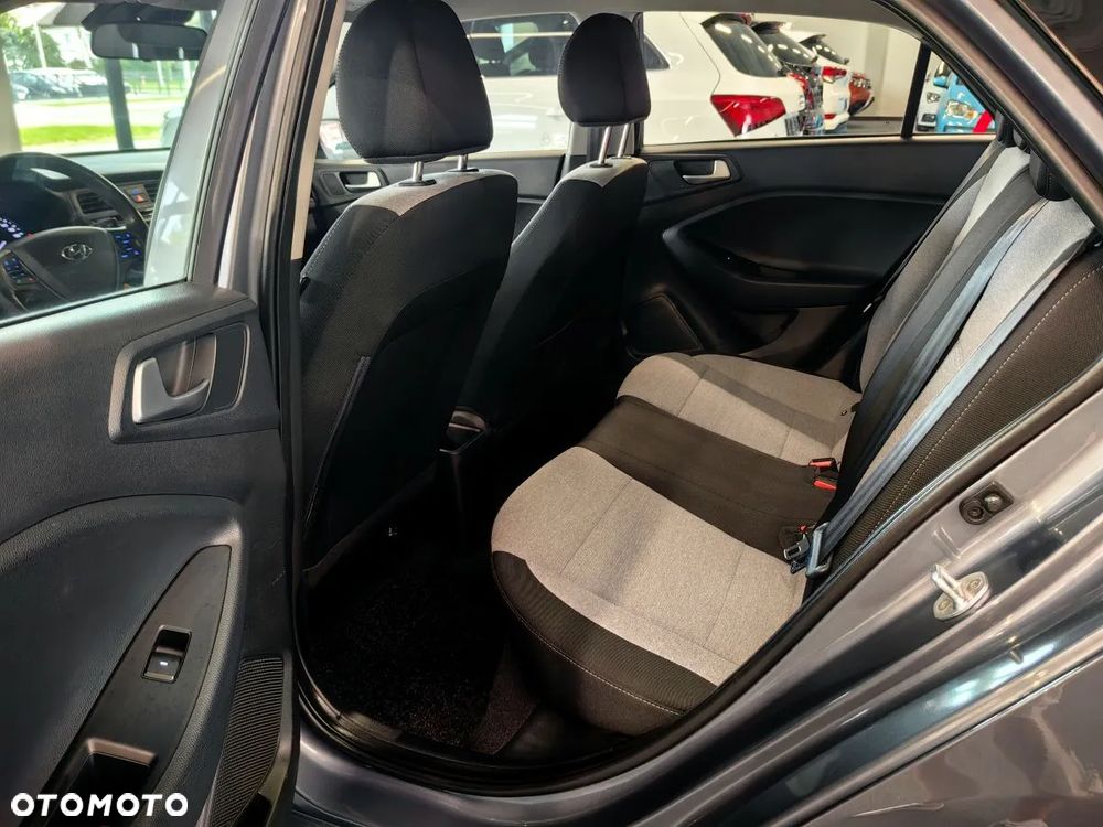 Hyundai i20 1.4 Premium - 8