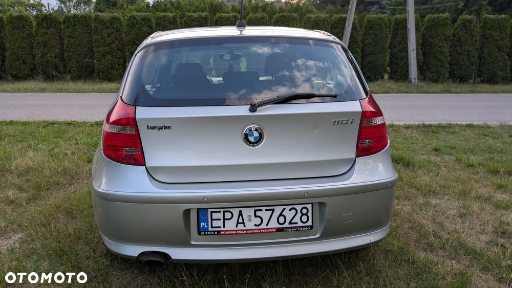 BMW Seria 1 116i - 17