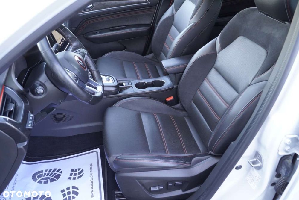 Renault Arkana E-TECH 145 R.S.LINE - 11