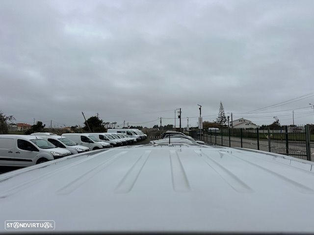 Peugeot PARTNER LONGA 3 LUGARES - 15