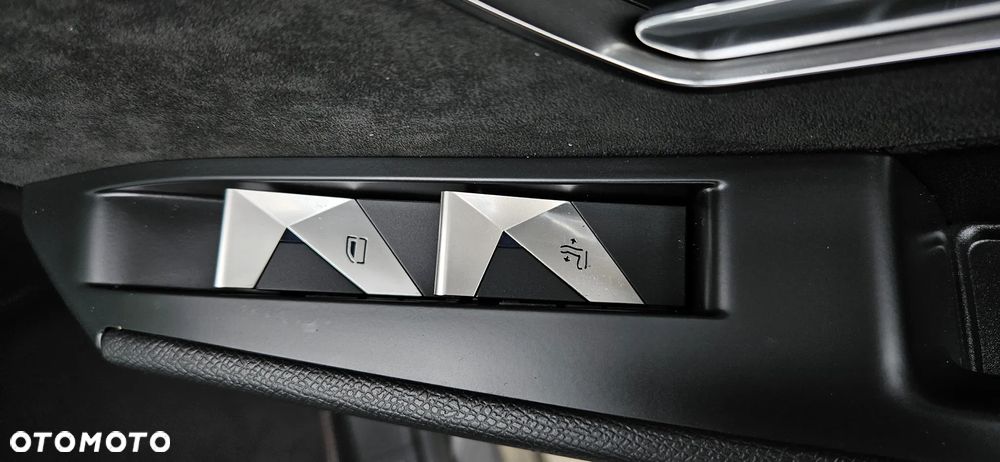 DS Automobiles DS 7 Crossback 1.2 PureTech So Chic - 15