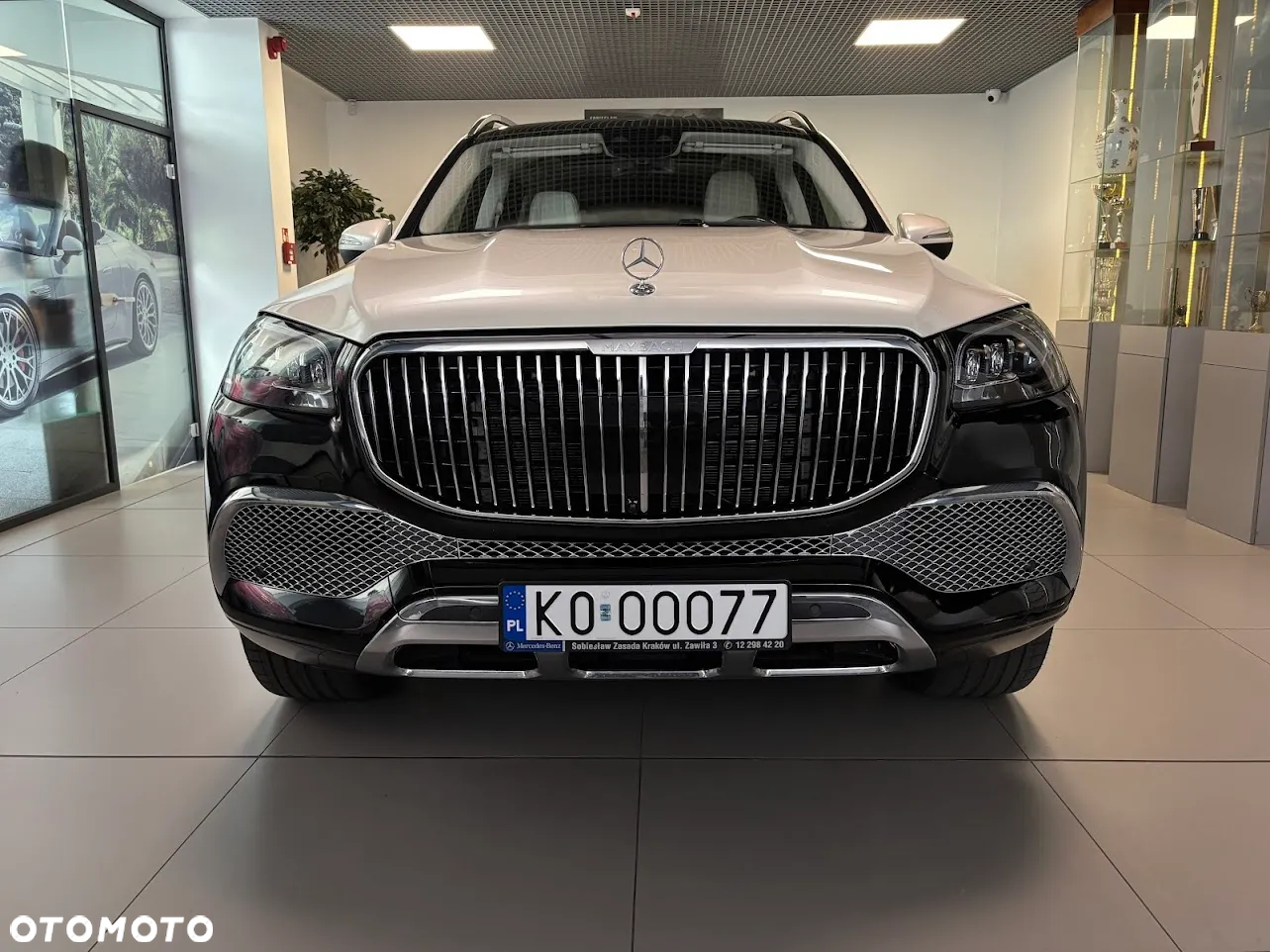 Mercedes-Benz GLS Maybach 600 4-Matic - 6