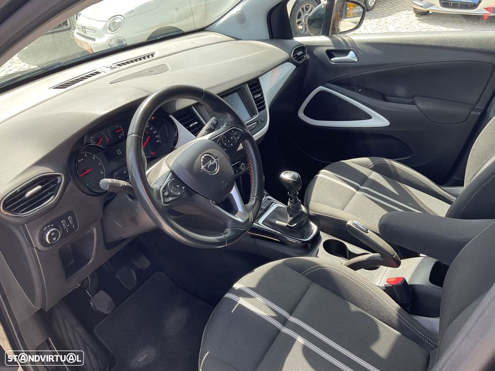 Opel Crossland 1.2 T Design & Tech - 24