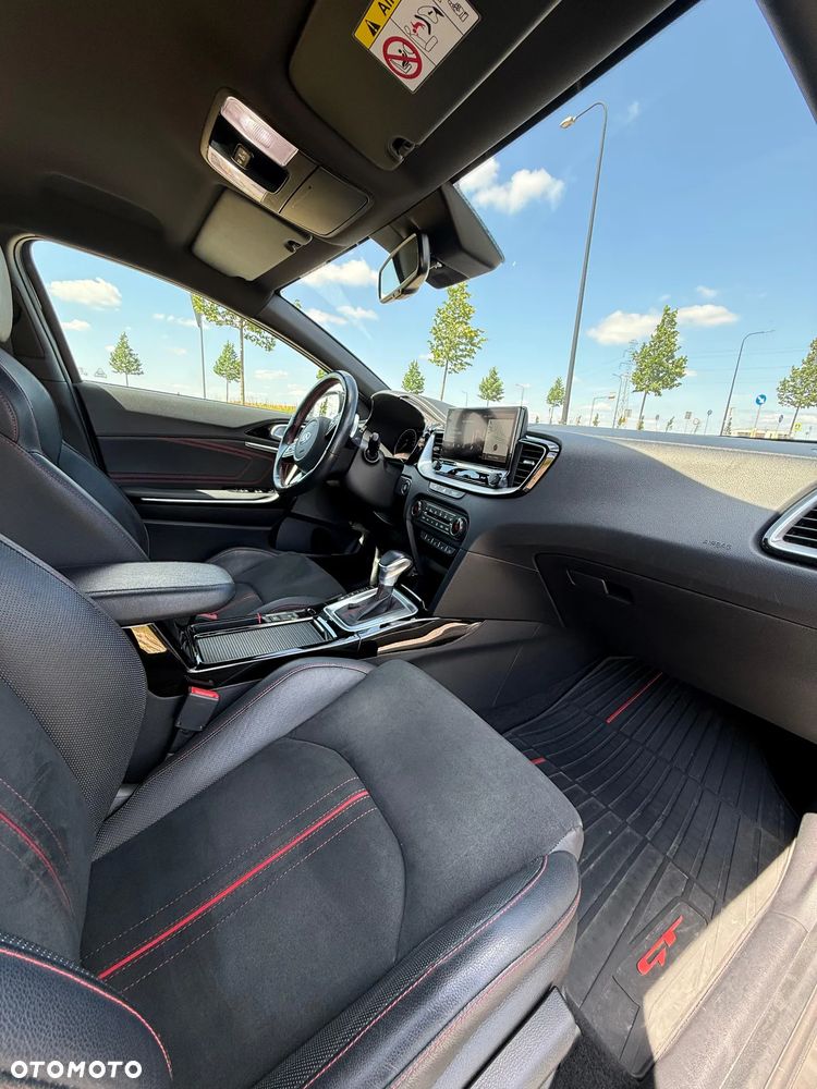 Kia ProCeed 1.6 T-GDI GT DCT - 12