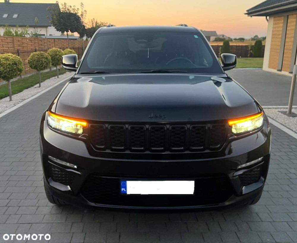 Jeep Grand Cherokee - 1