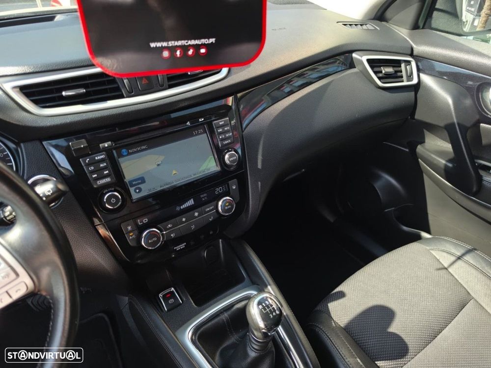 Nissan Qashqai 1.5 dCi N-Connecta - 18