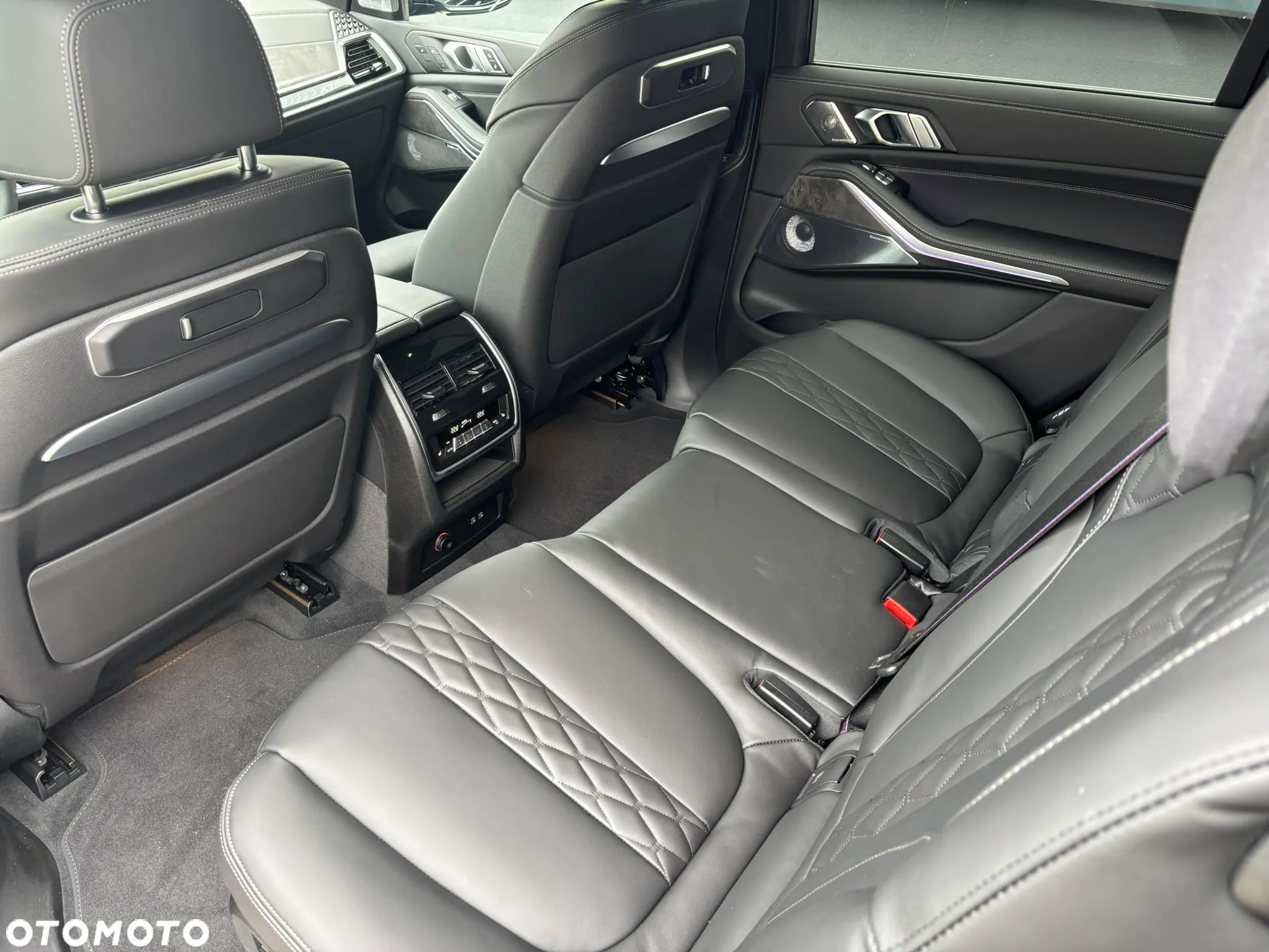 BMW X7 - 16