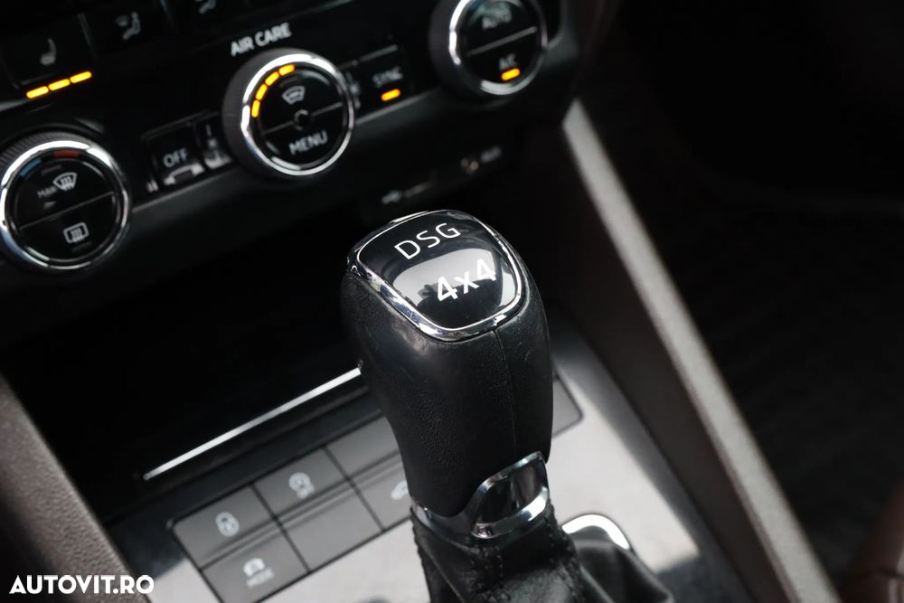Skoda Octavia 2.0 TDI 4x4 DSG Scout - 24