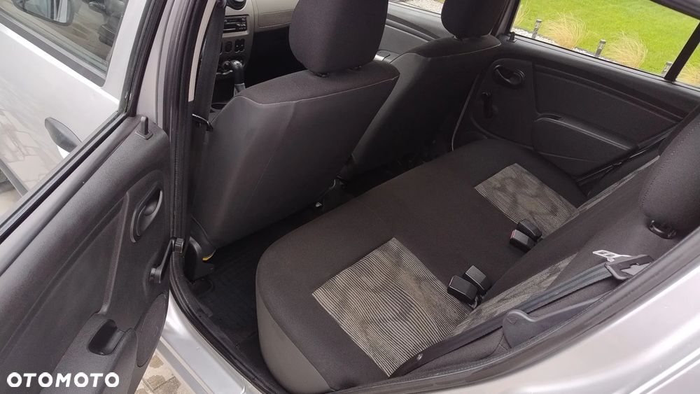 Dacia Sandero 1.2 16V - 14