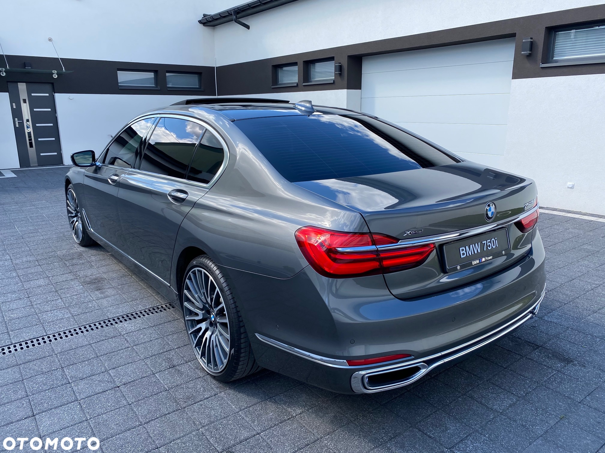 BMW Seria 7 750Li xDrive - 8