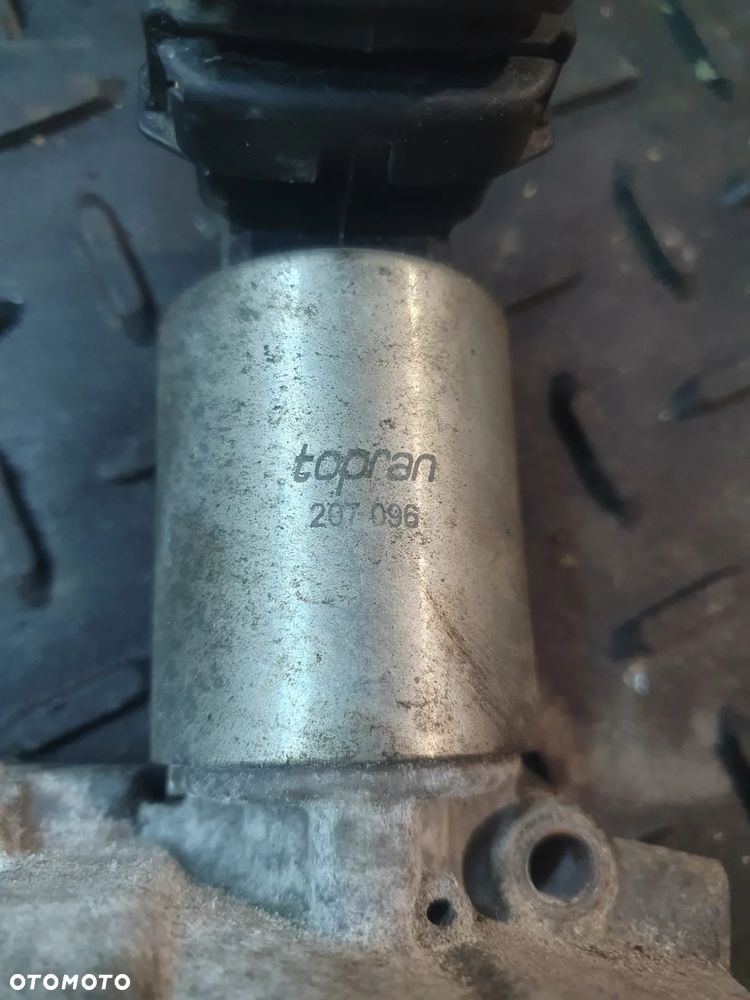 ZAWÓR EGR AGR 207 096 TOPRAN OPEL AGILA ASTRA OPEL 08 51 593, OPEL 08 51 599, OPEL 8 51 593, OPEL 8 51 599, VAUXHALL 09157671, VAUXHALL 09193652 - 2