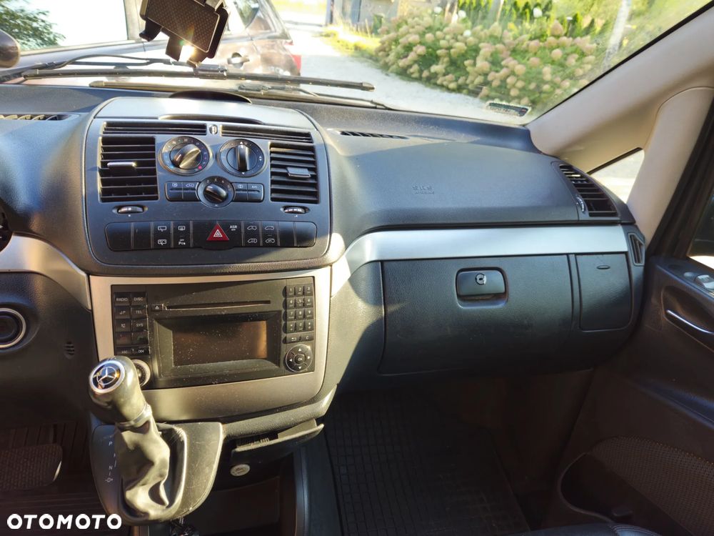 Mercedes-Benz Viano - 14