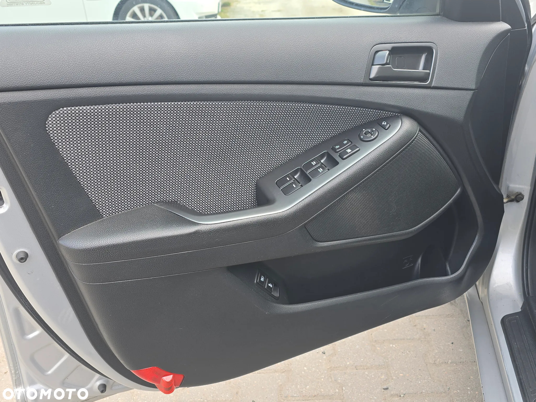 Kia Optima 1.7 CRDi L - 11