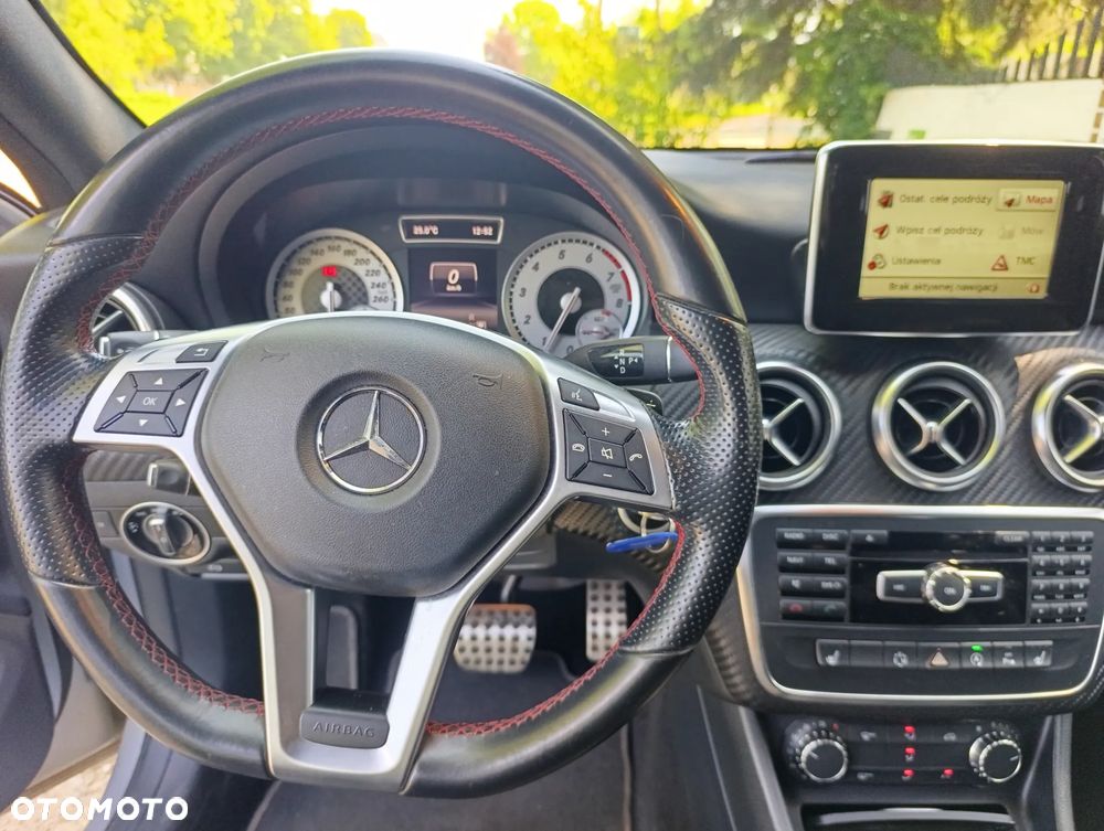 Mercedes-Benz Klasa A 180 7G-DCT AMG Line - 9