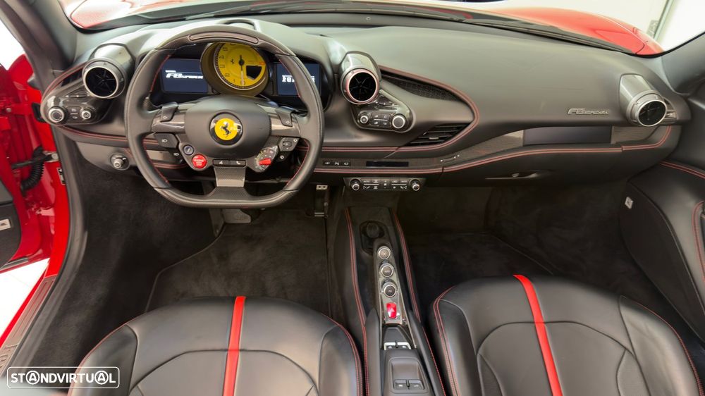 Ferrari F8 Tributo Spider - 26