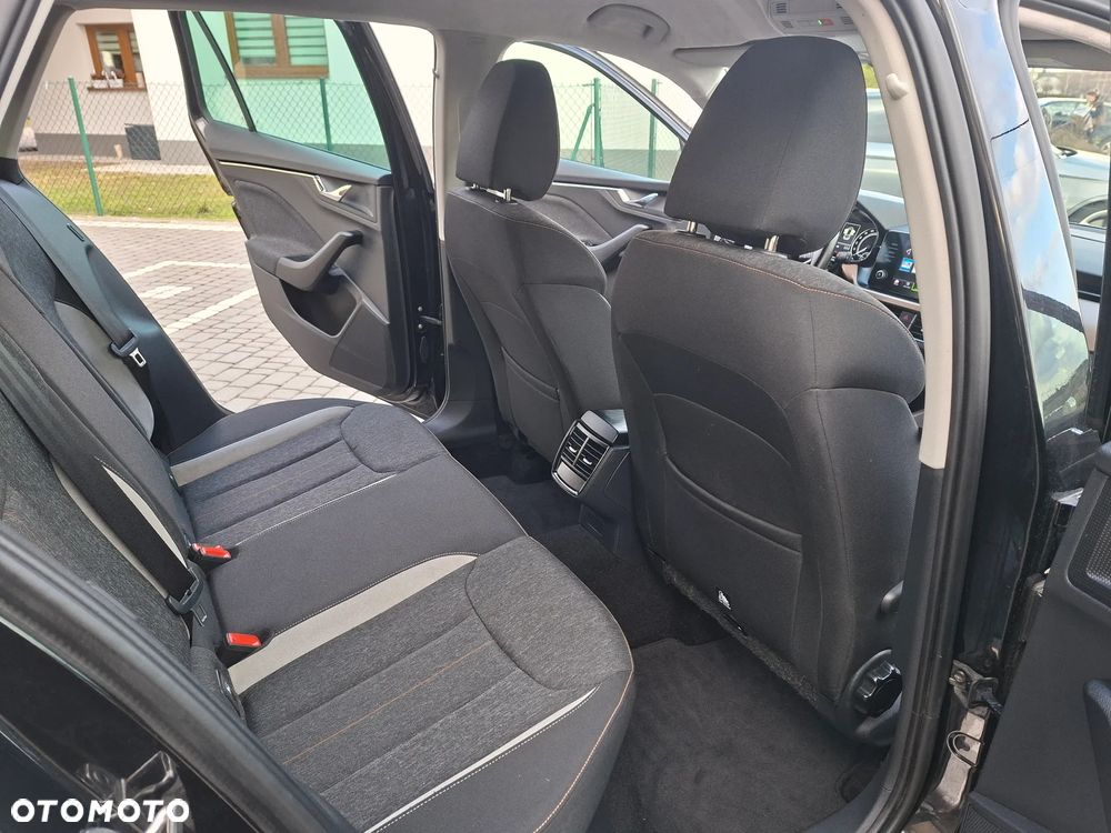 Skoda Kamiq 1.5 TSI Ambition - 8