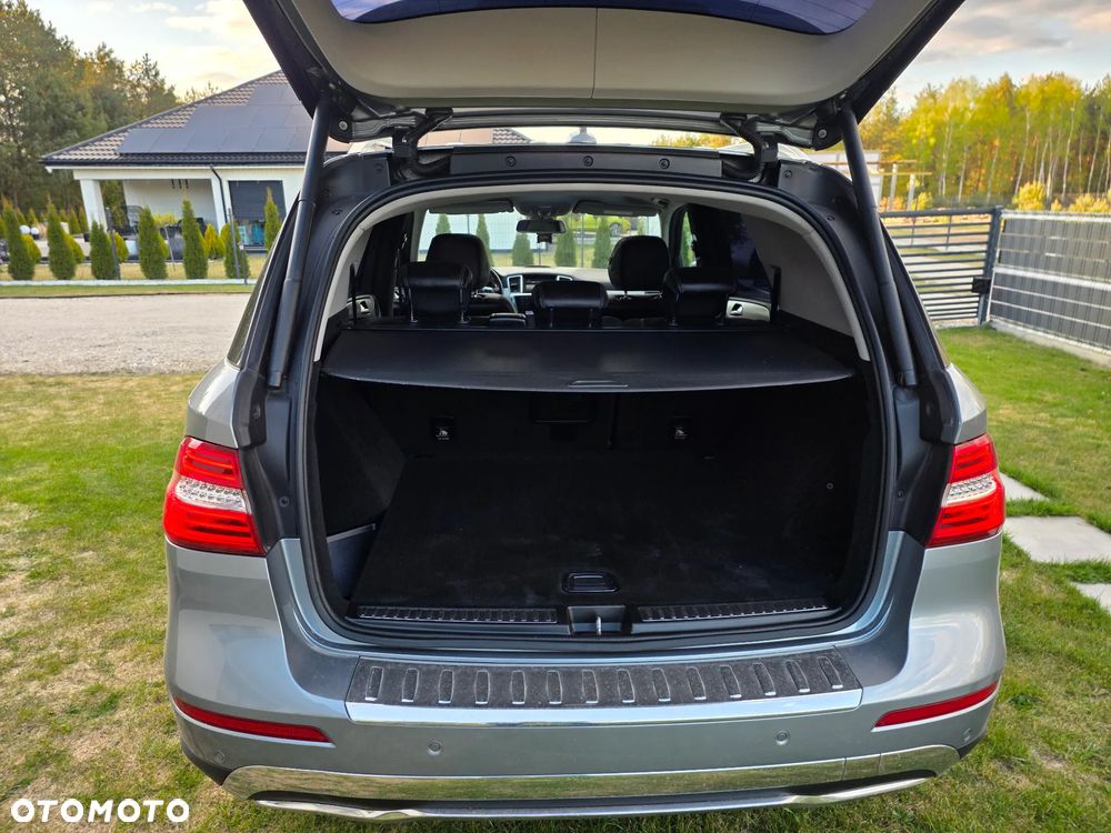 Mercedes-Benz ML - 13