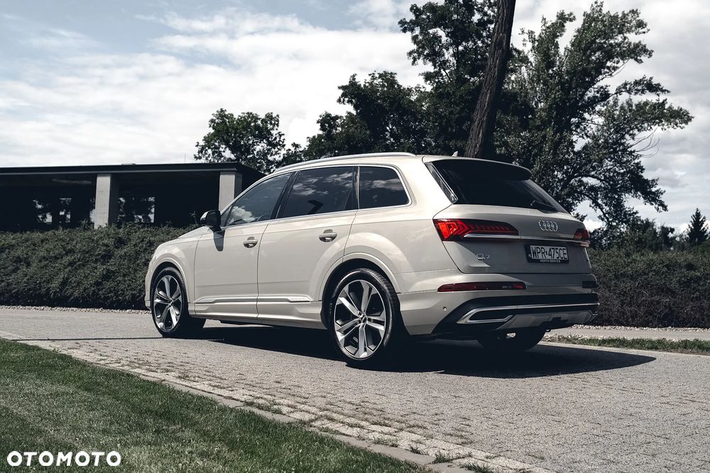 Audi Q7 - 15