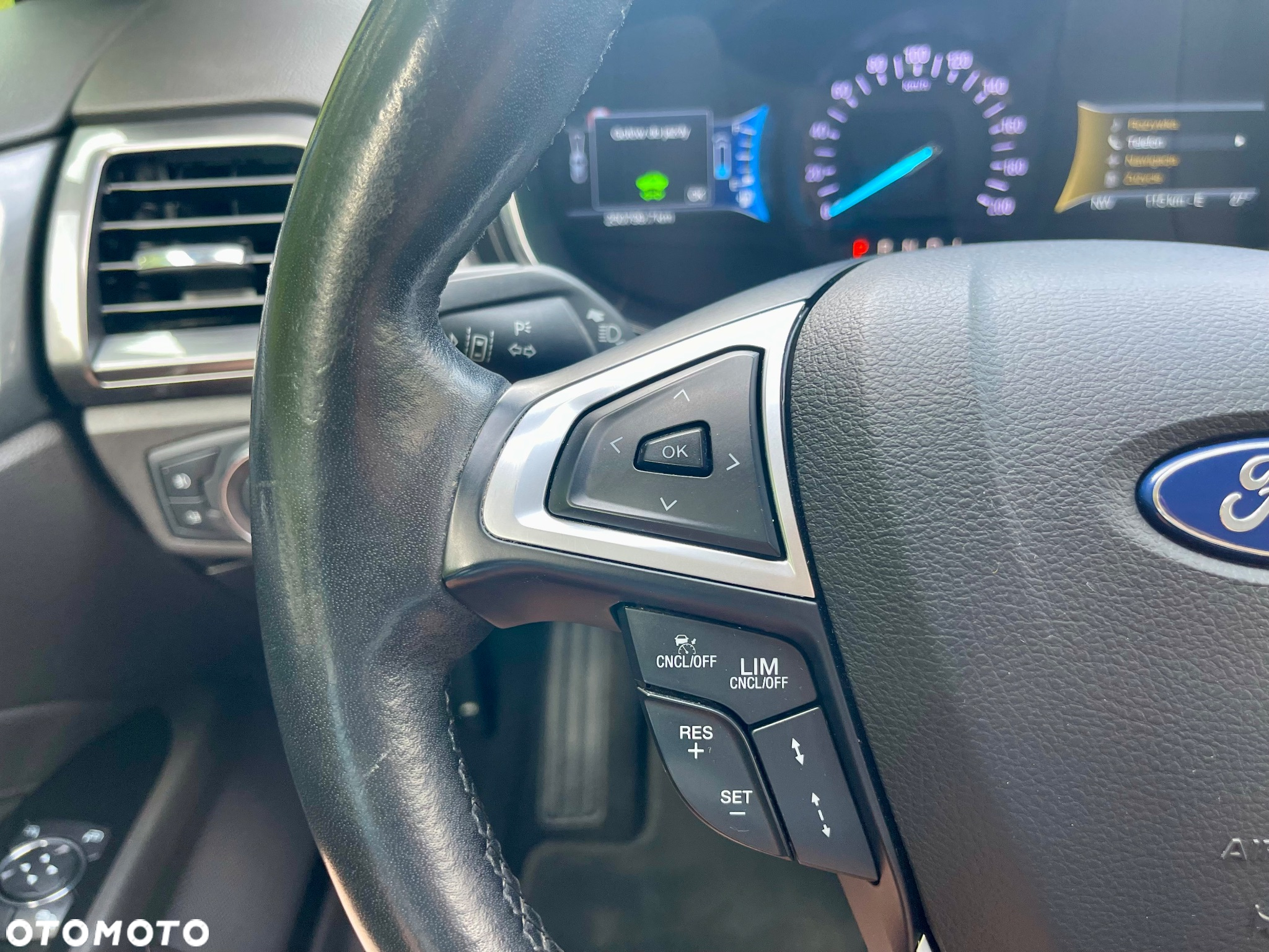 Ford Mondeo 2.0 Hybrid Titanium - 20