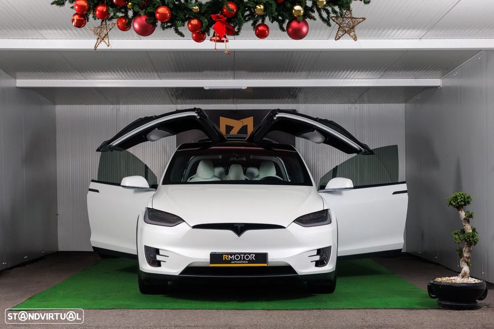 Tesla Model X P100D - 9