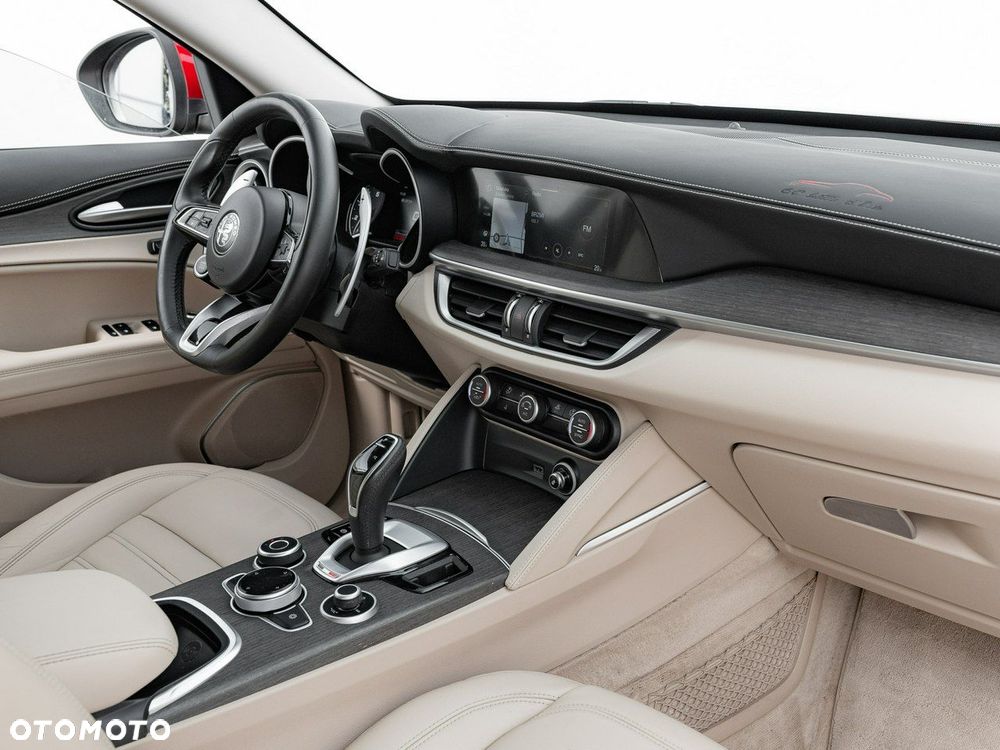 Alfa Romeo Stelvio 2.0 Turbo 6C Villa D'este Q4 - 35