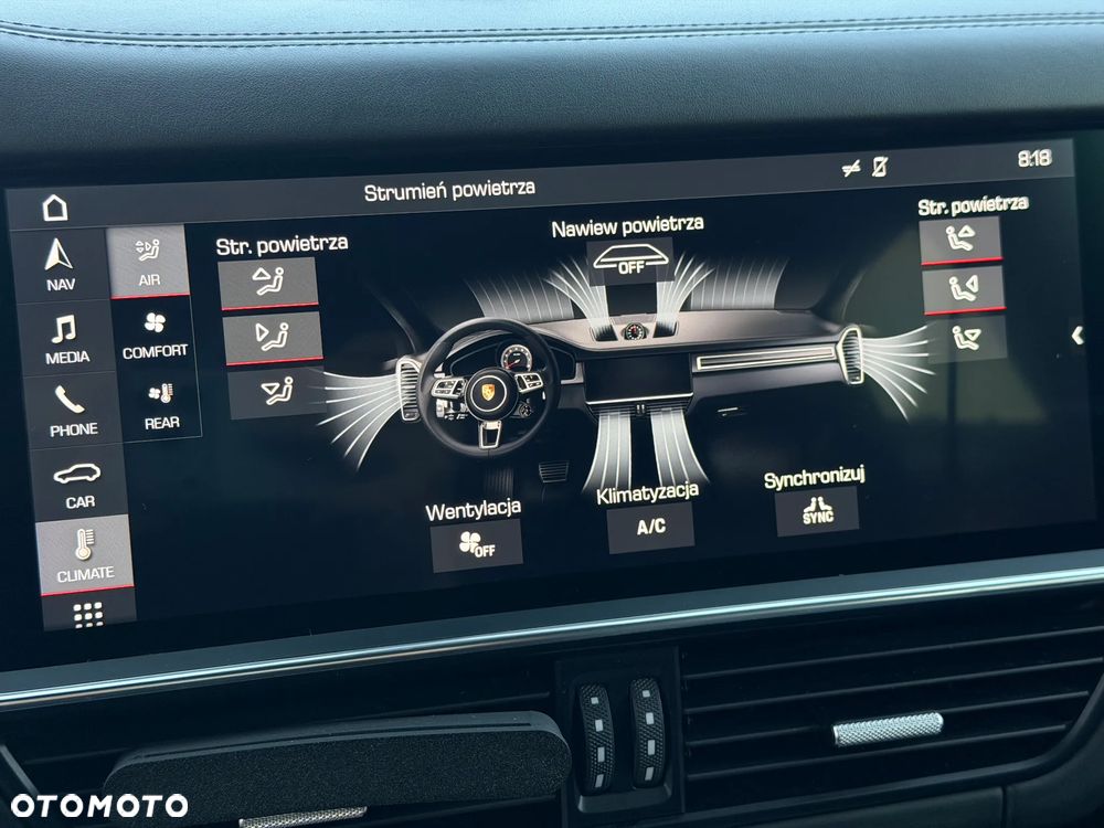 Porsche Cayenne - 25