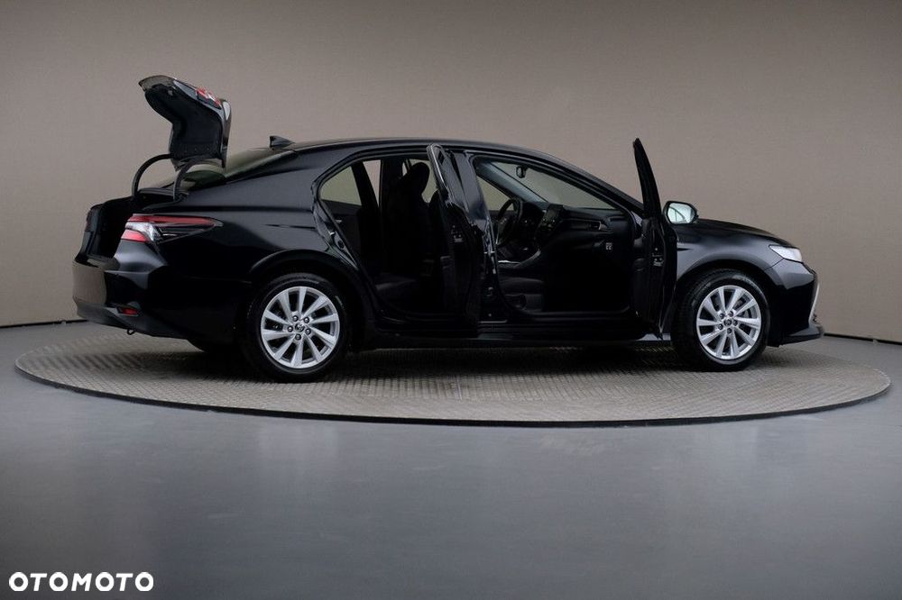 Toyota Camry 2.5 Hybrid Comfort CVT - 6