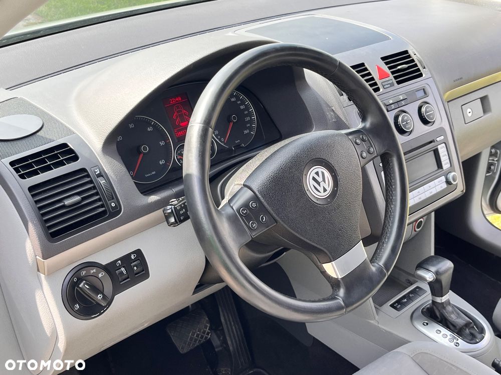Volkswagen Touran 1.9 TDI DPF DSG Highline - 17