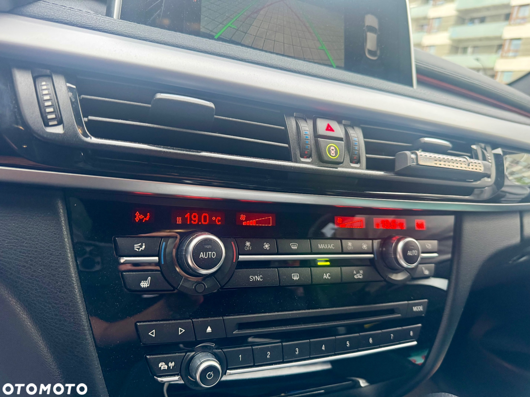 BMW X6 xDrive40d - 14
