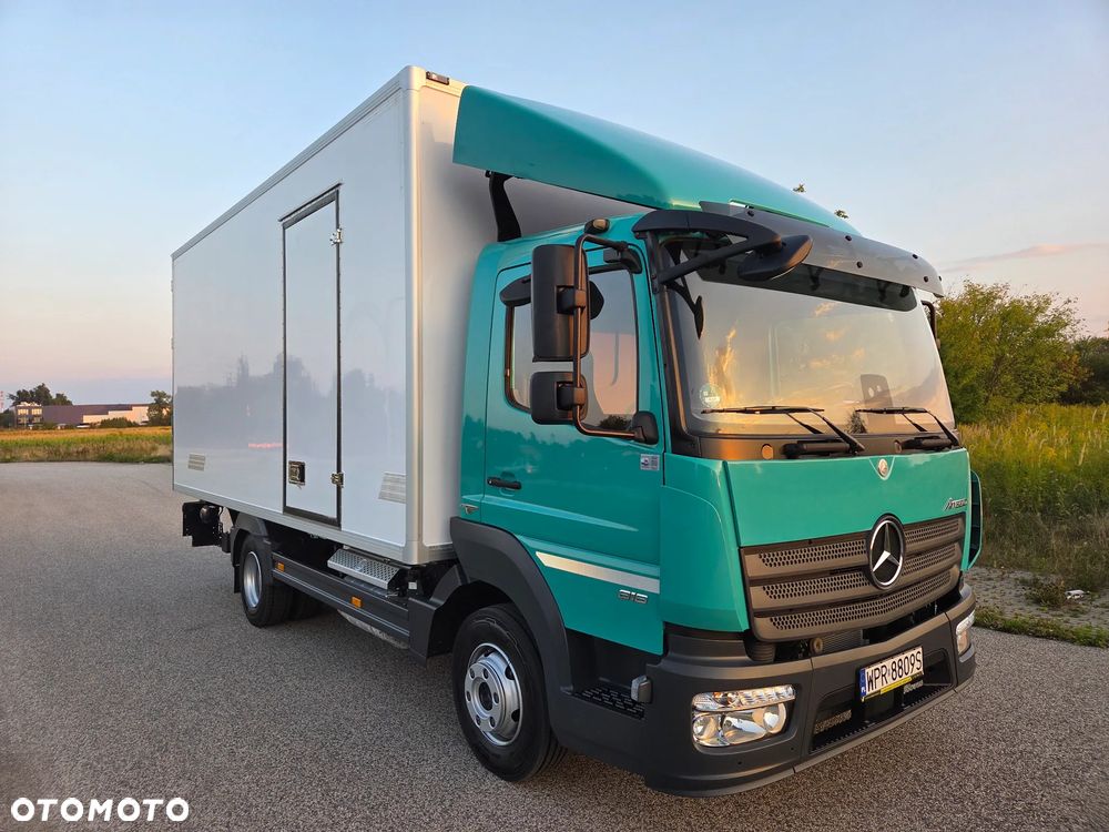 Mercedes-Benz Atego 818