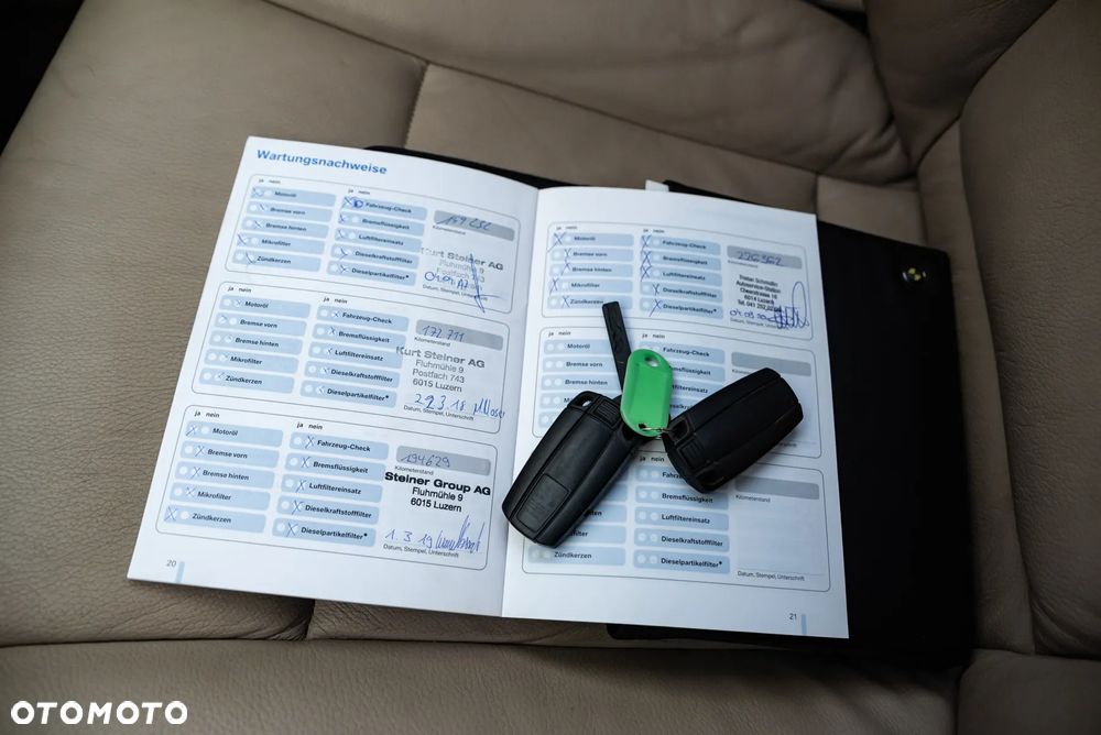 BMW Seria 5 525xi - 39