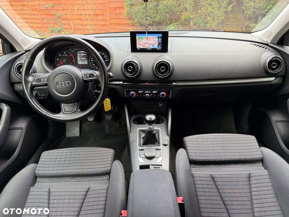 Audi A3 3-drzwiowe 1.6 TDI ultra Attraction - 15