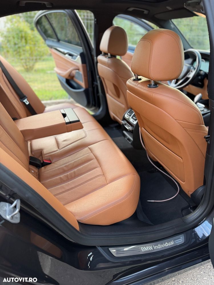BMW Seria 5 520d AT - 17