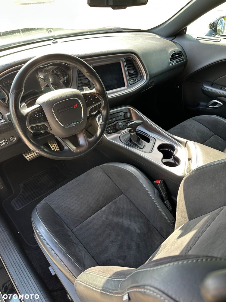Dodge Challenger 5.7 R/T - 34