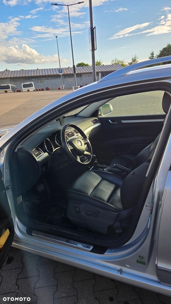 Skoda Superb 2.0 TDI DSG Elegance - 7