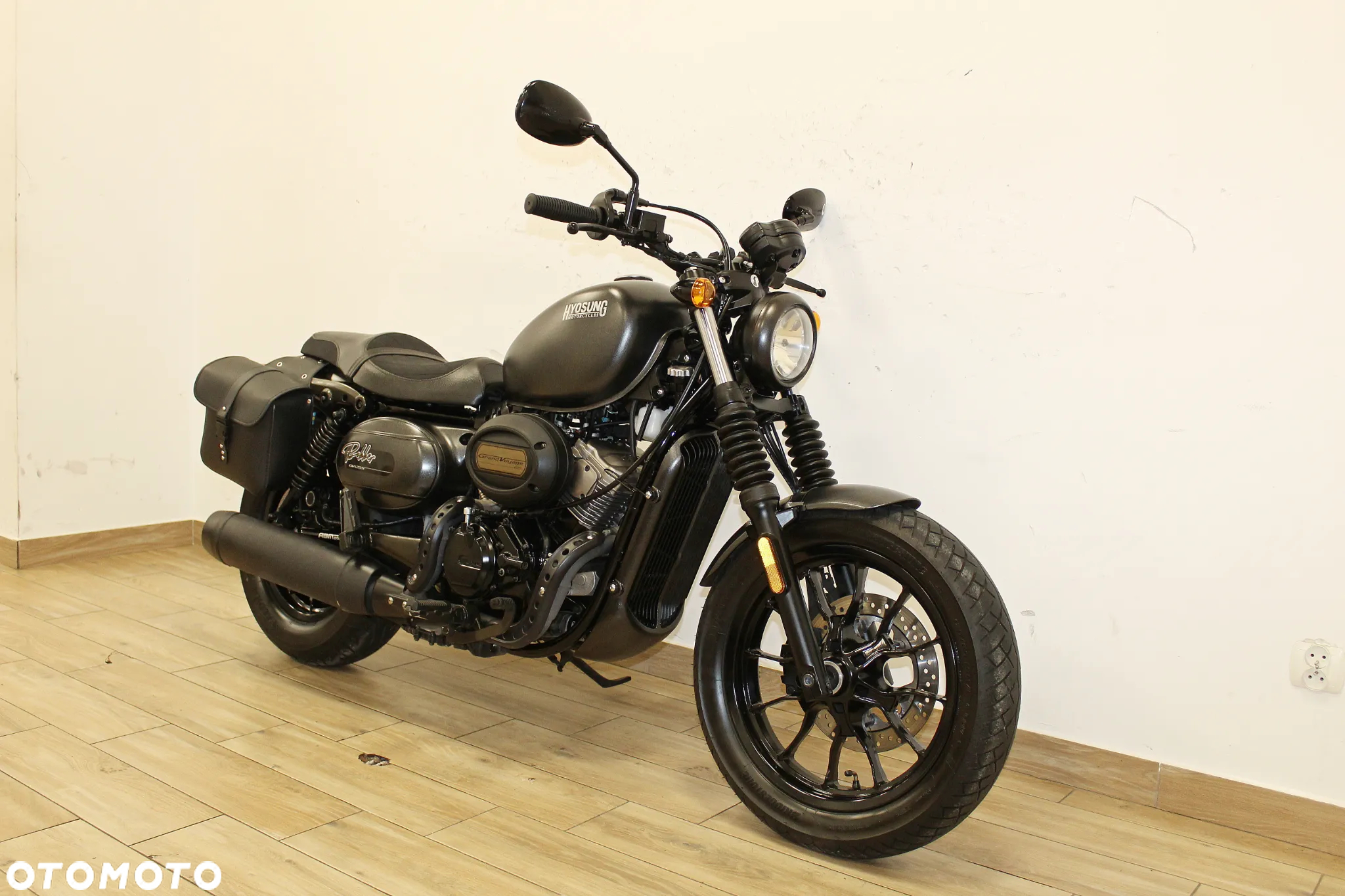 Hyosung GV - 3