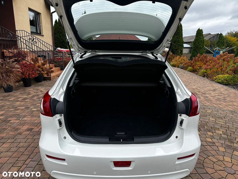 Mitsubishi Lancer 1.8 Invite CVT - 6