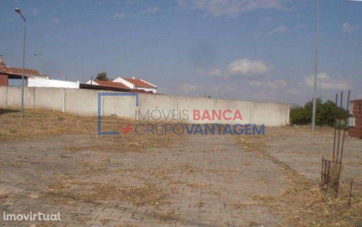 Terreno no Sítio do Curral (Alvito), 439m2, para construção de edif... - Grande imagem: 2/7