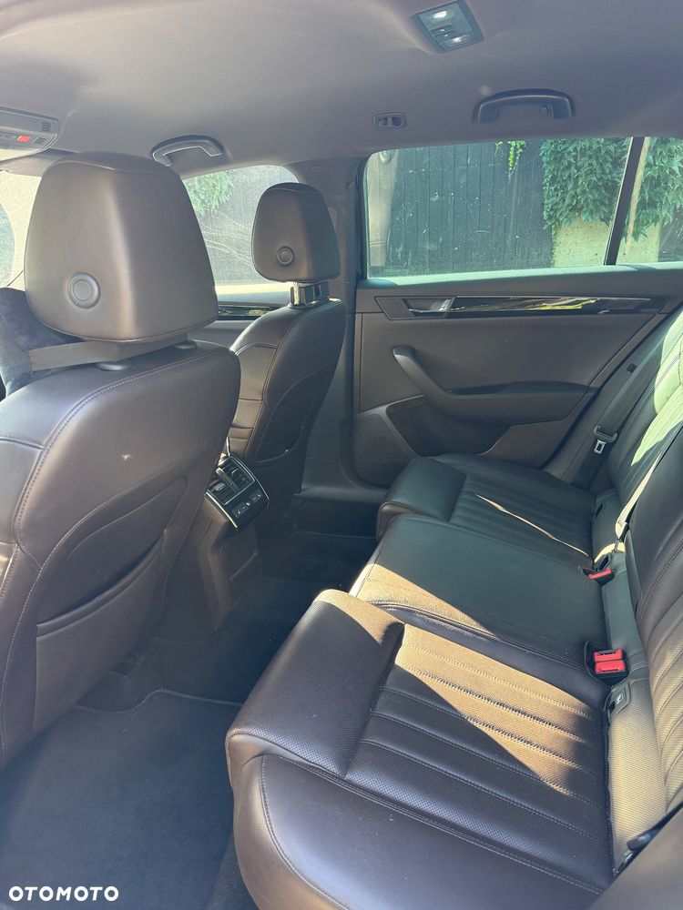 Skoda Superb 2.0 TDI 4x4 L&K DSG - 16