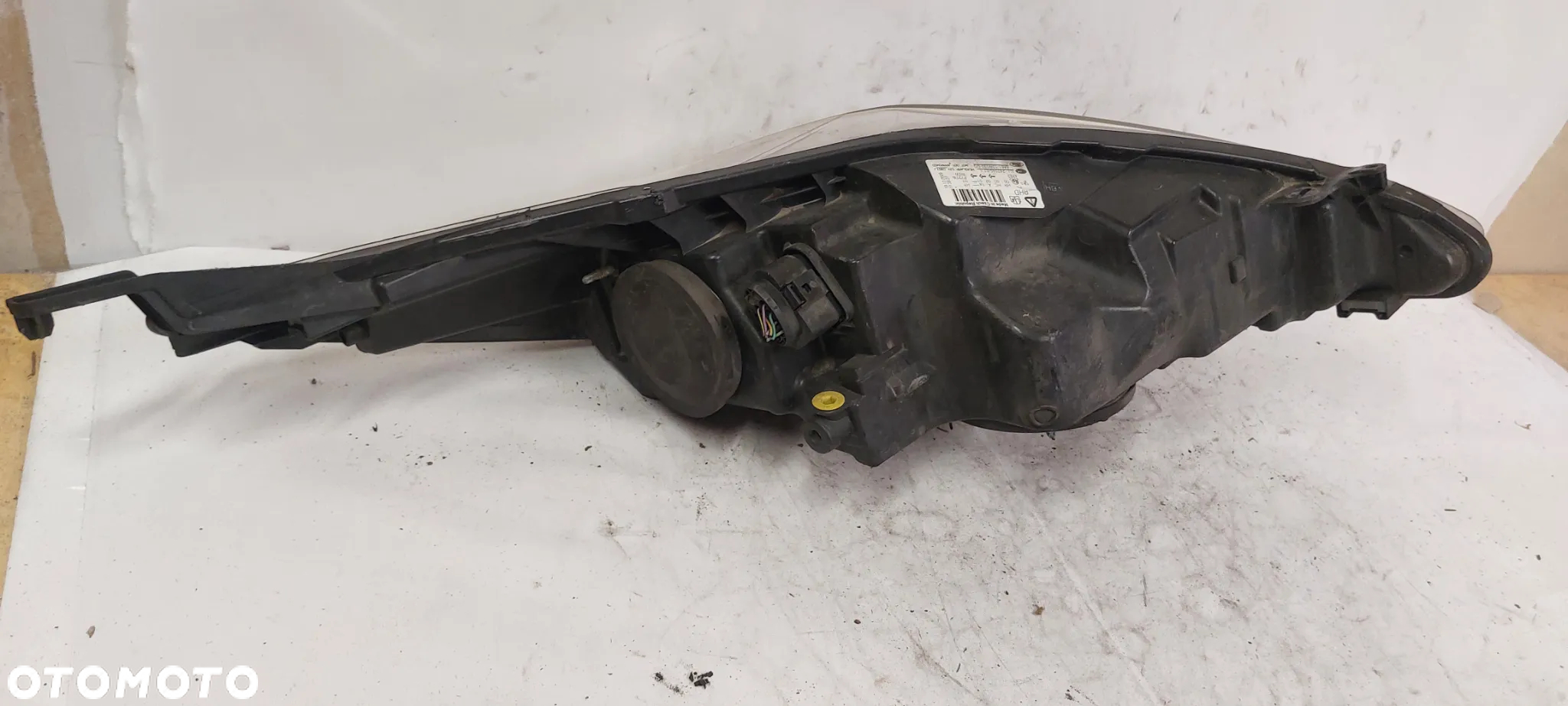 .  PRZOD PRZEDNIA LAMPA  LEWA FORD FIESTA MK7 SOCZEWKA - 3