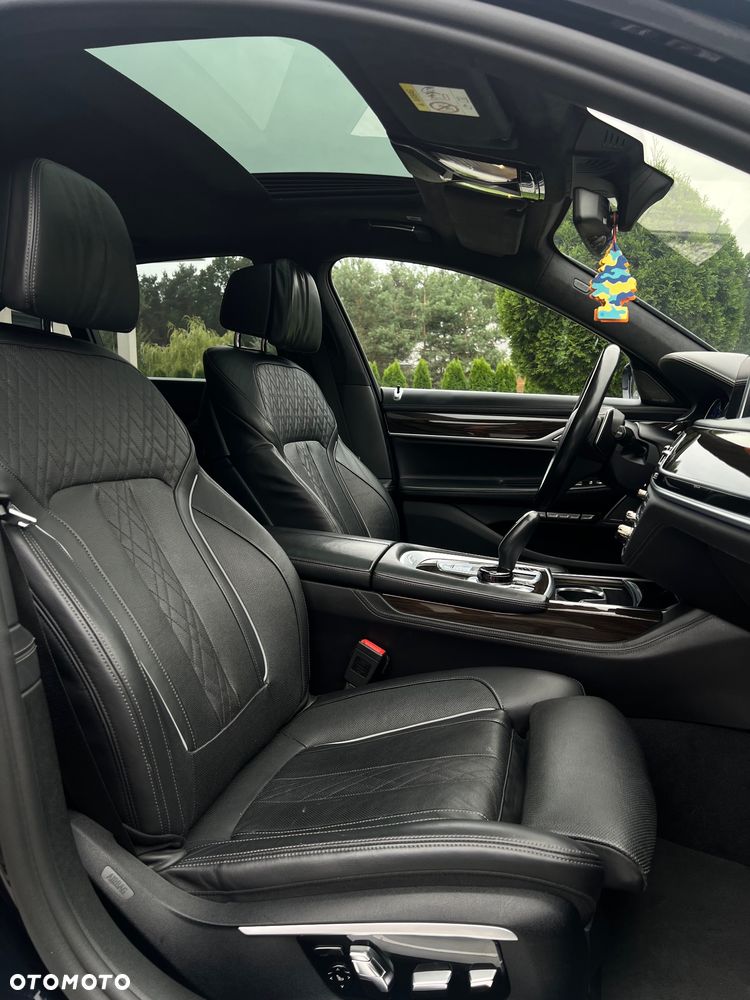 BMW Seria 7 750d xDrive - 22