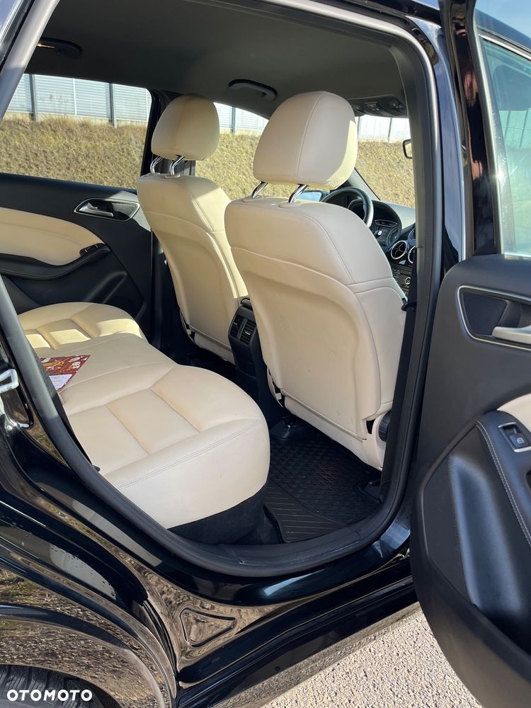 Mercedes-Benz Klasa B (Electric Drive) 250 e - 10