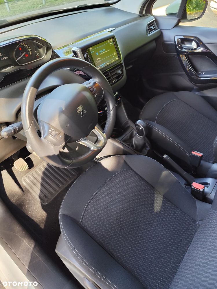 Peugeot 208 1.2 PureTech Active - 8