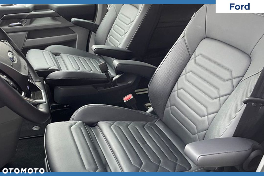 Ford Tourneo Custom - 6