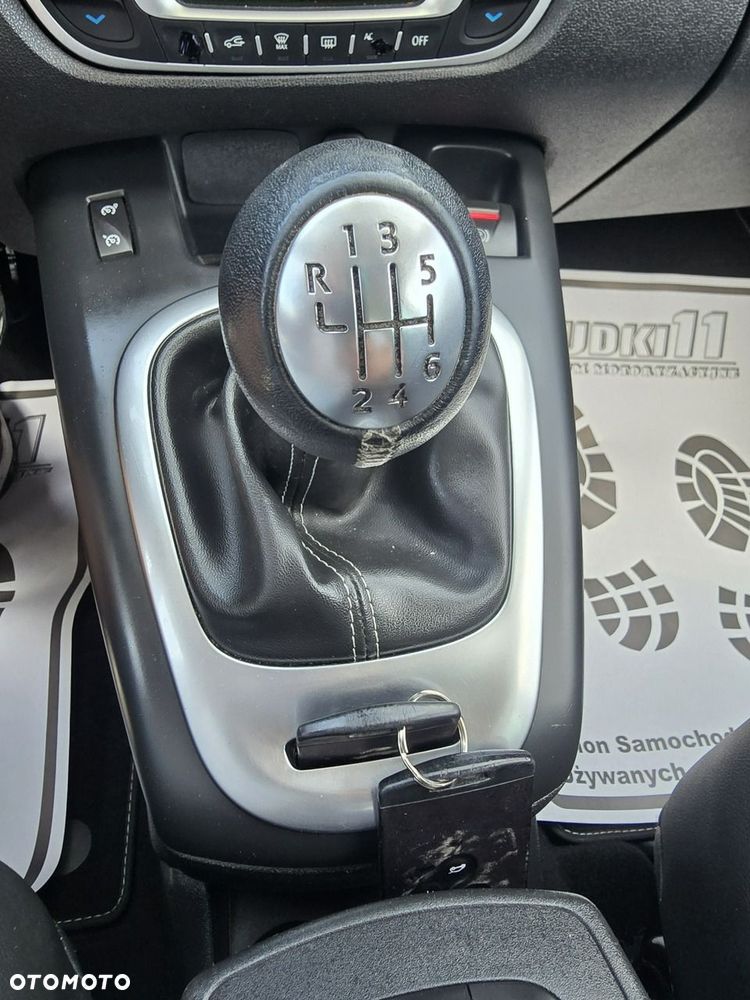 Renault Scenic - 34