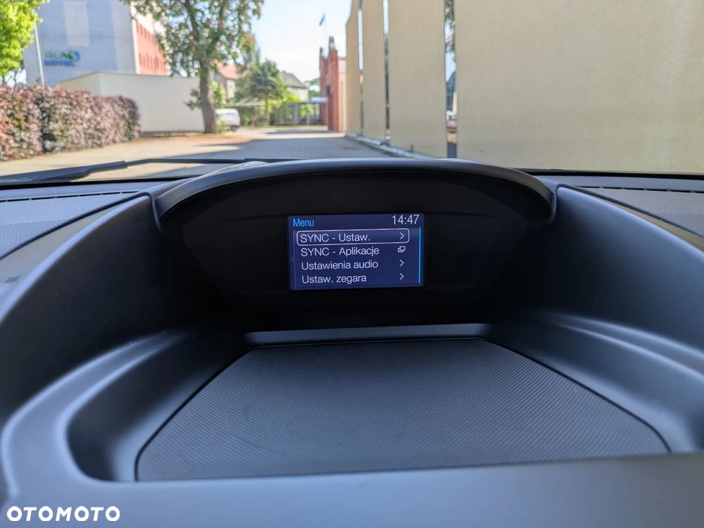 Ford Kuga 1.5 EcoBoost 2x4 SYNC - 36