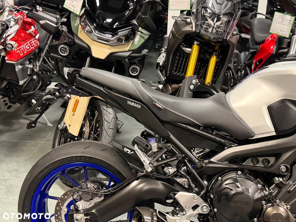 Yamaha MT - 11