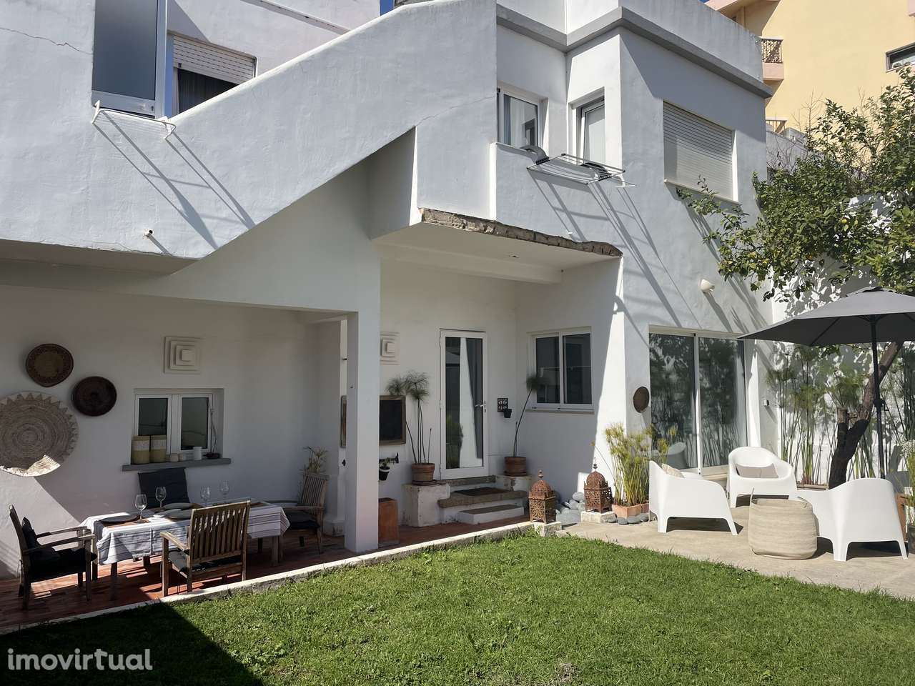 Moradia em Faro T5 de 185 m2 e com 140 m2 espaço exterior - Grande imagem: 5/57