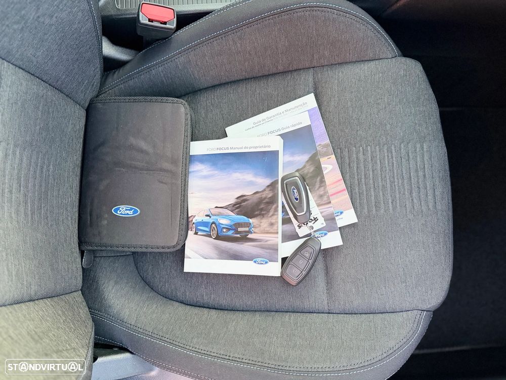 Ford Focus SW 1.0 EcoBoost Active X - 11